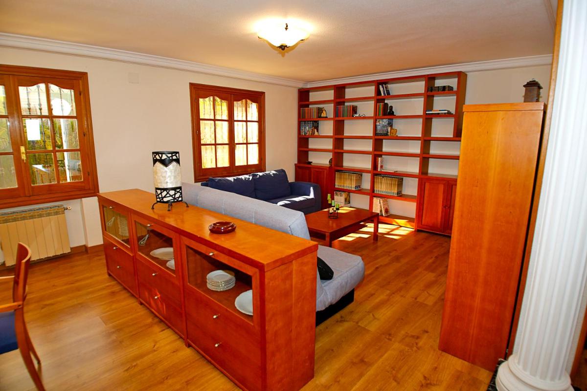 Photo - Luxurious Mansion