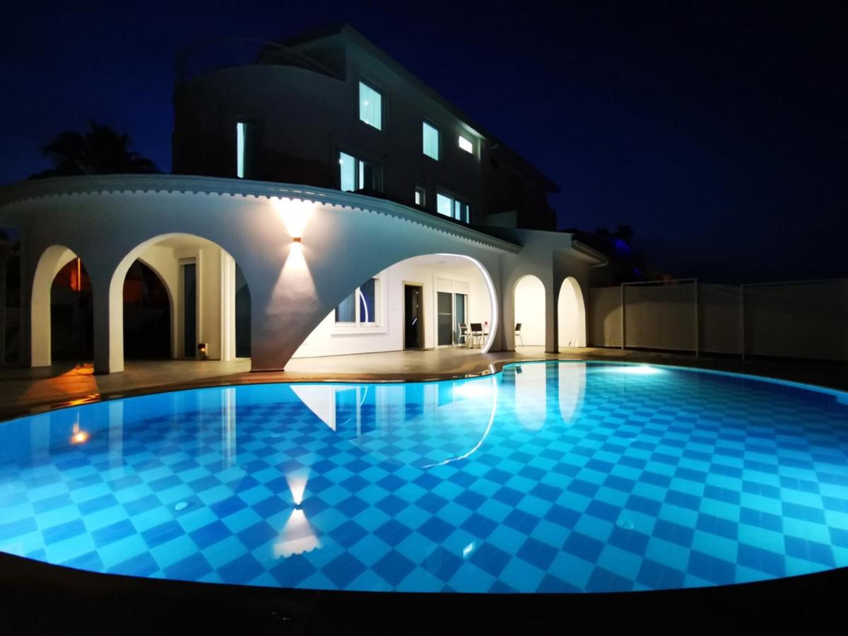 Foto - Spectacular Villa with Private Pool in Antalya