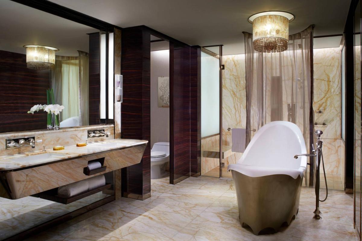 Photo - The Ritz-Carlton Shanghai, Pudong