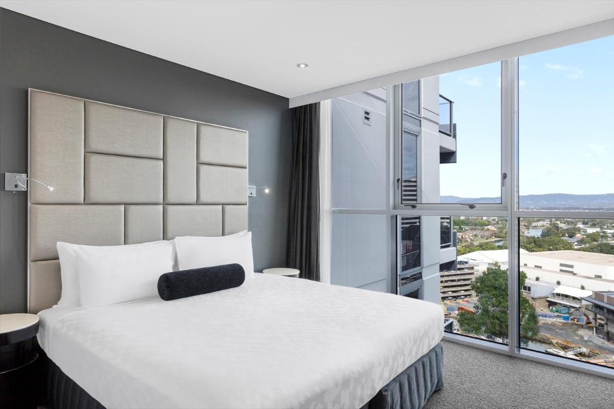 Photo - Meriton Suites Broadbeach