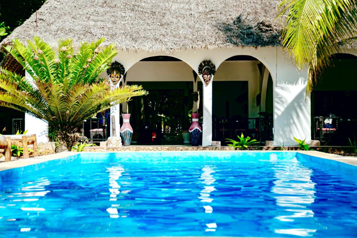 Mambo Ocean Resort photo 8