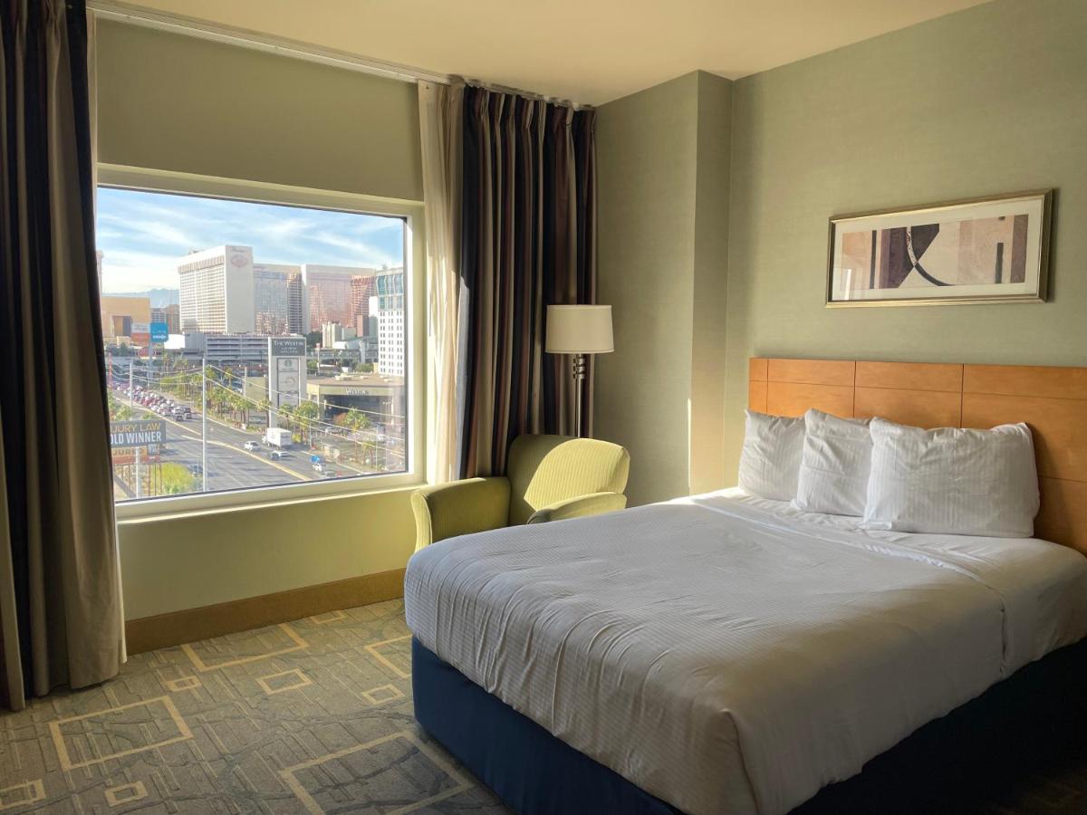 Photo - The Platinum Hotel & Spa Strip View Suite