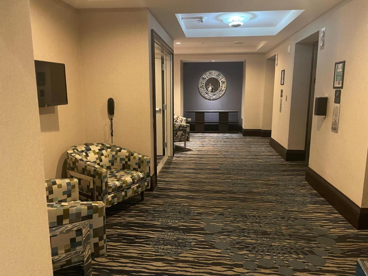 Photo - The Platinum Hotel & Spa Strip View Suite