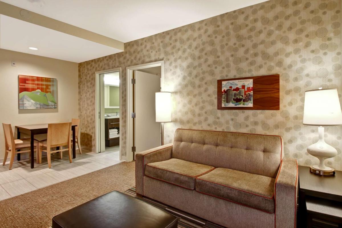 Foto - Home2 Suites by Hilton West Edmonton