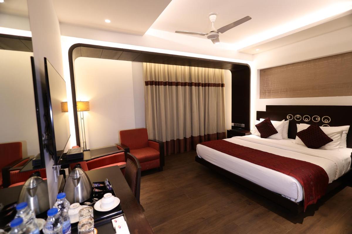 Photo - Hotel GODWIN DELUXE - New Delhi Railway Station - Paharganj