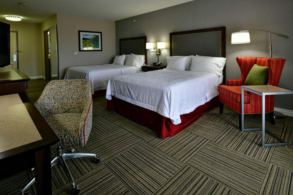 Photo - Hampton Inn & Suites Fredericksburg