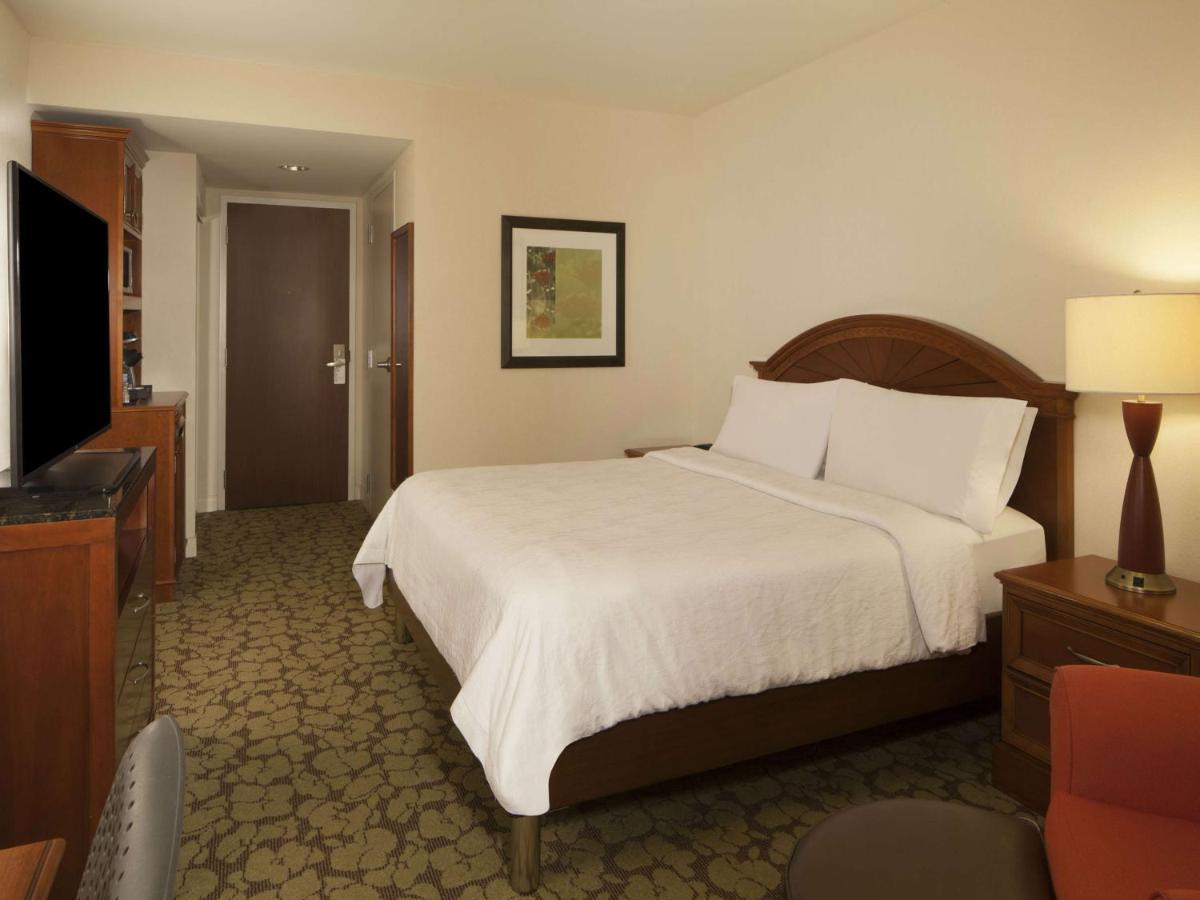 Photo - Hilton Garden Inn Virginia Beach Town Center