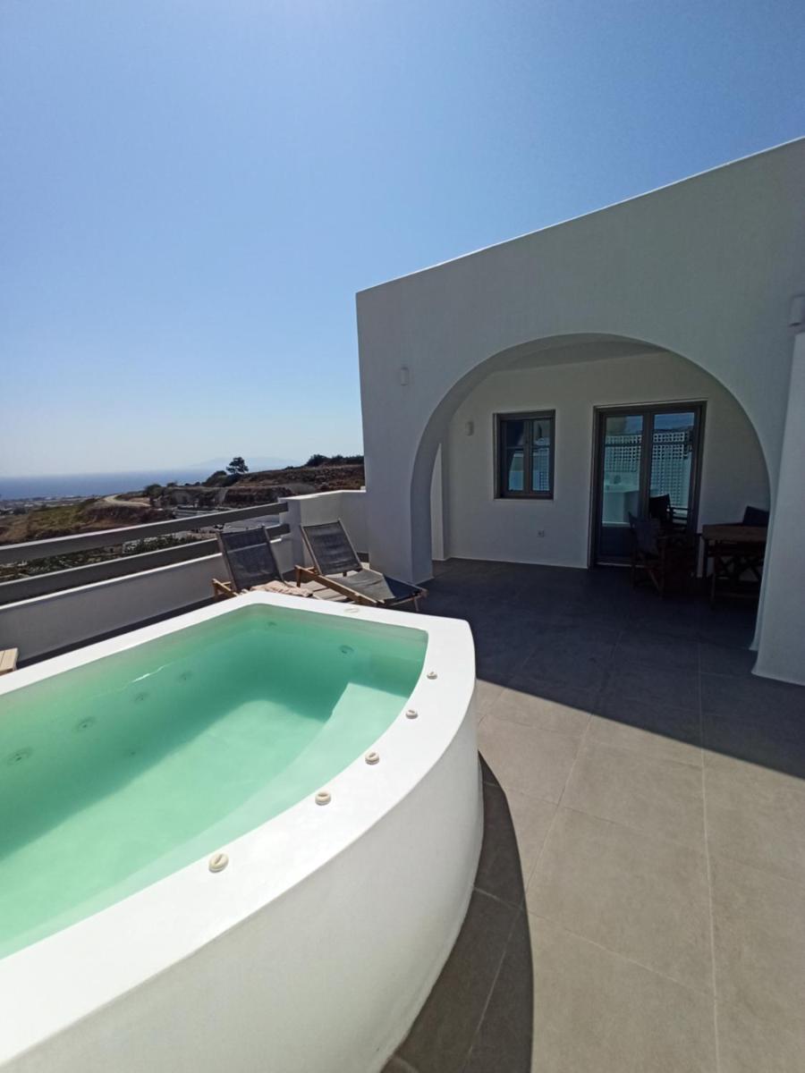 Photo - Amphitrite Suites Santorini