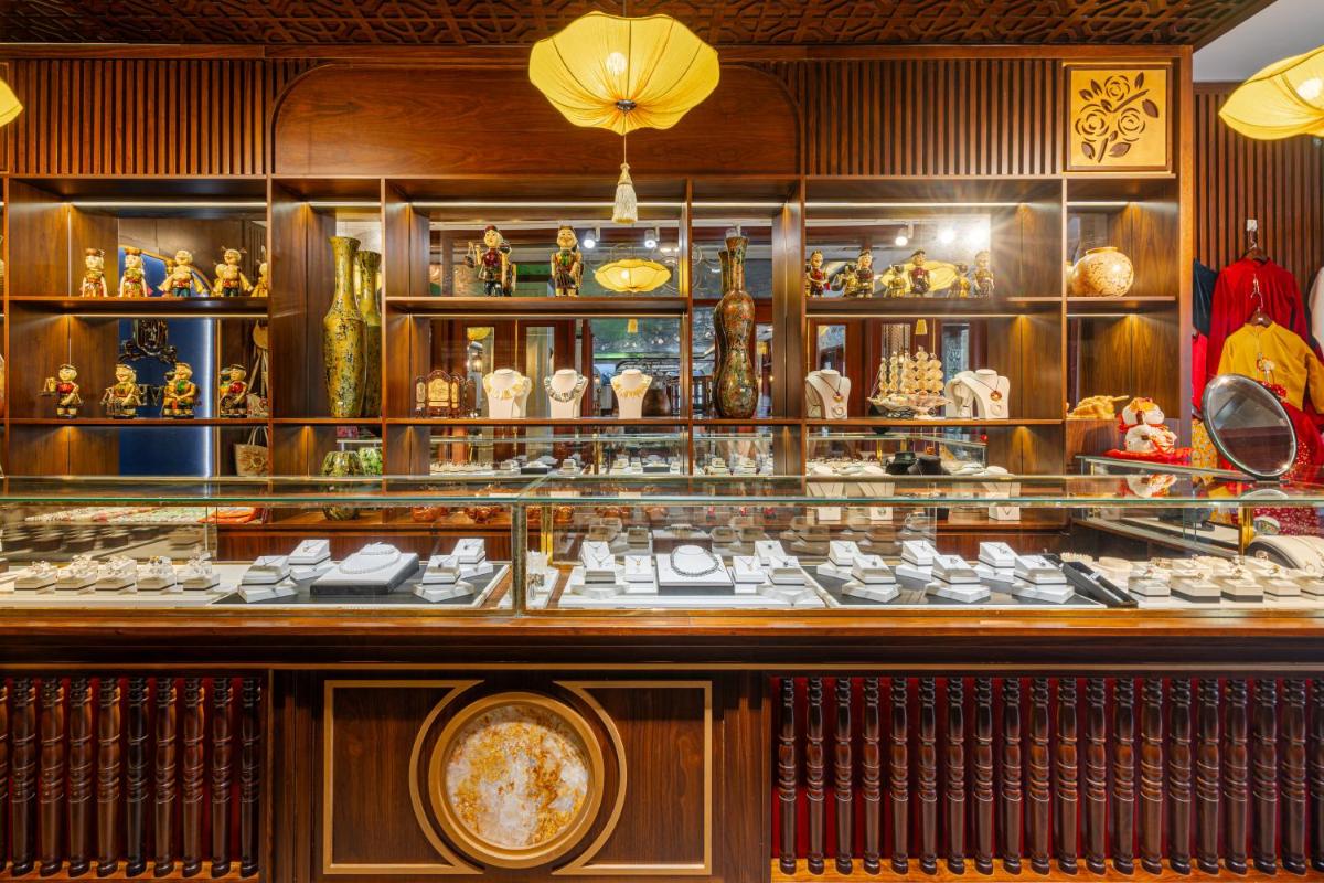 Grand Fleuve Boutique photo 10