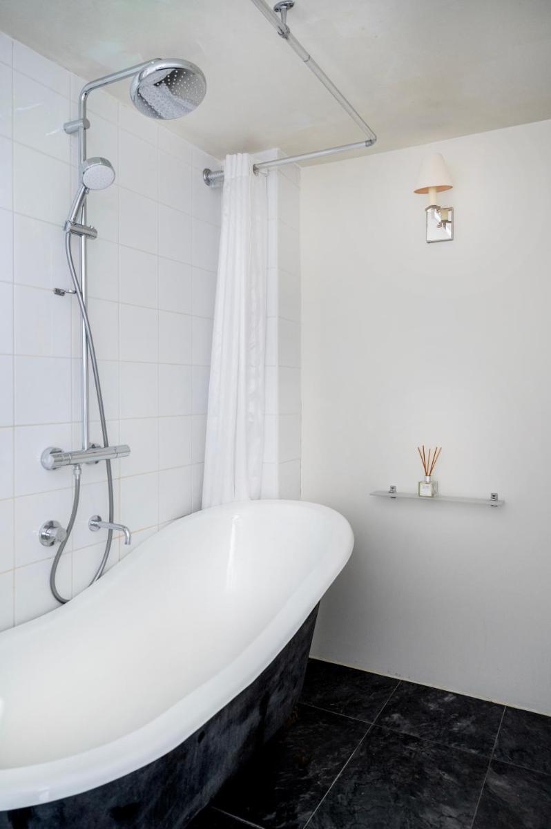 Photo - York & Albany