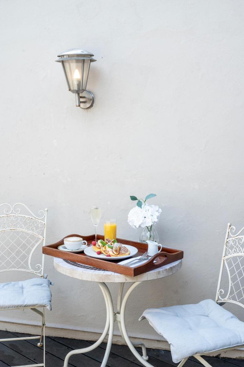 Photo - York & Albany