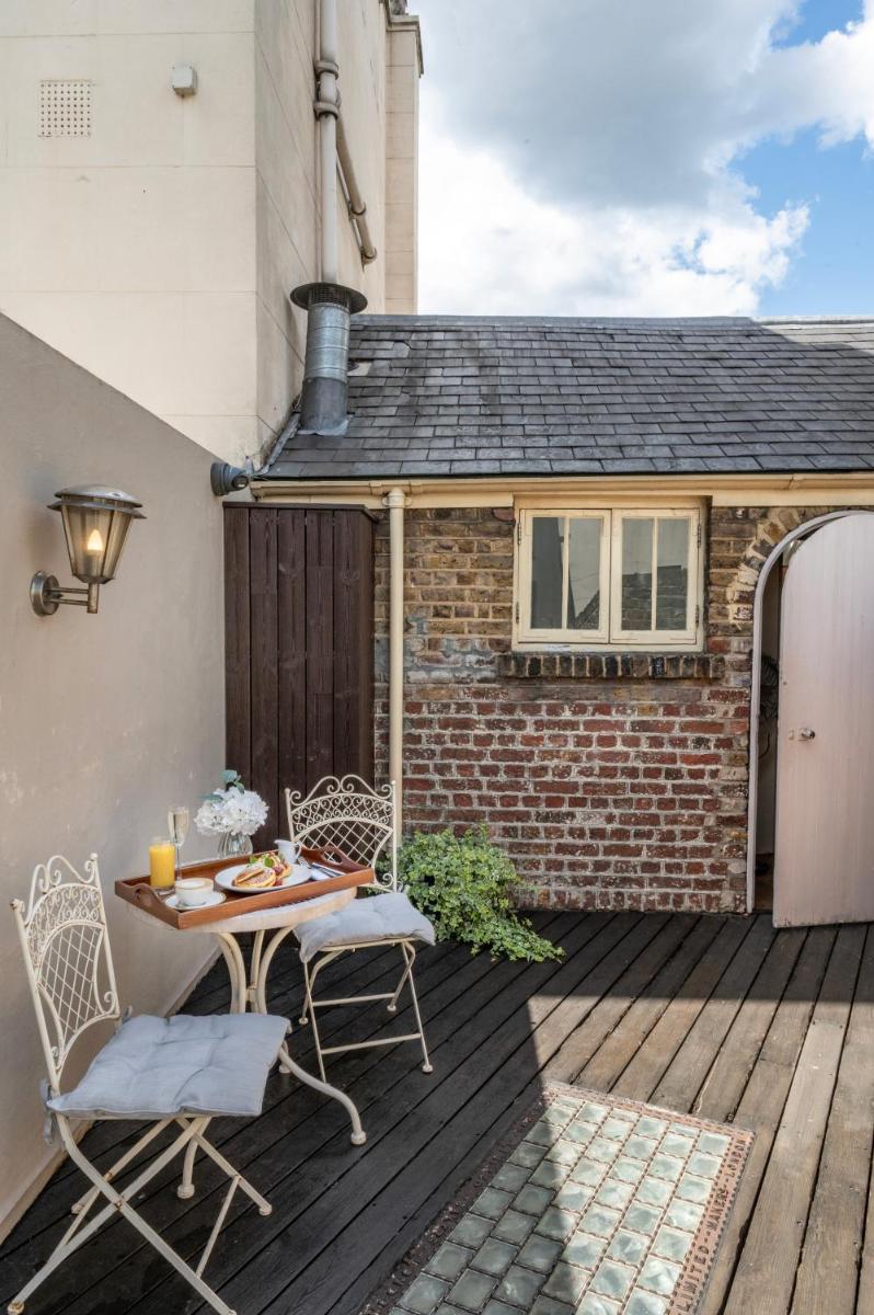 Photo - York & Albany