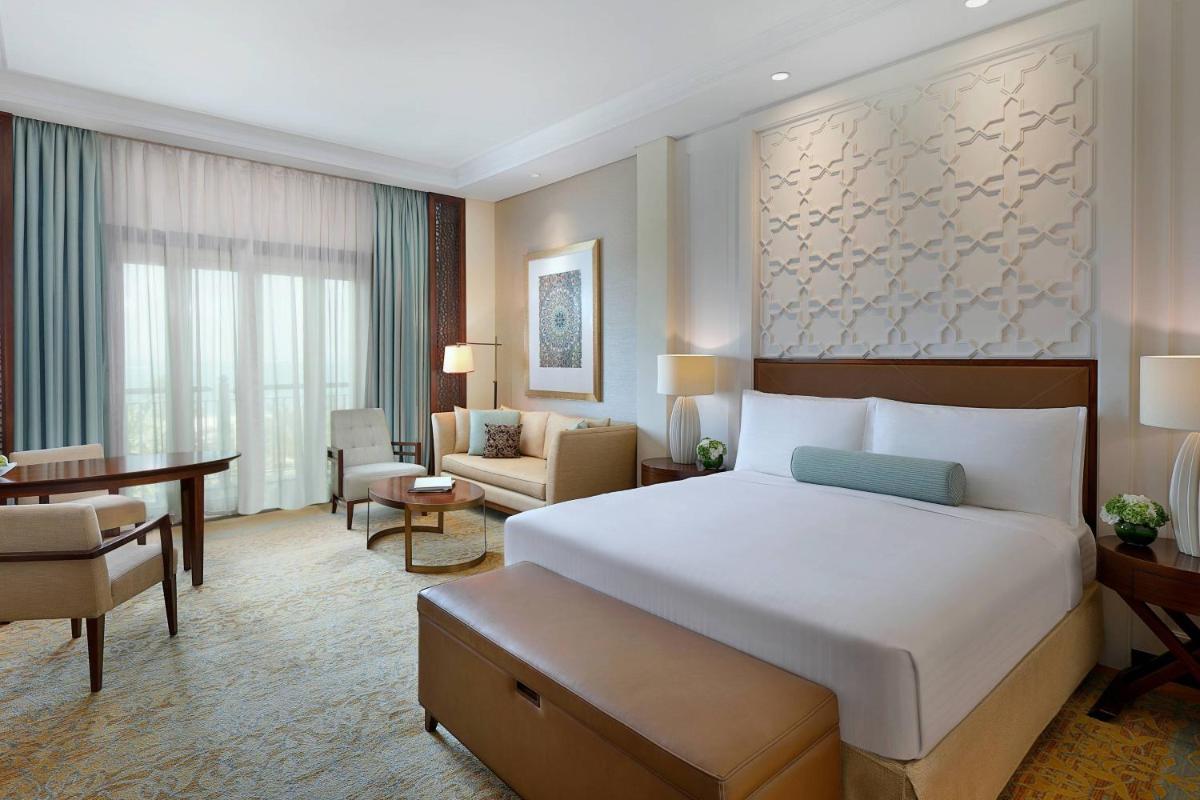 Photo - The Ritz-Carlton, Dubai