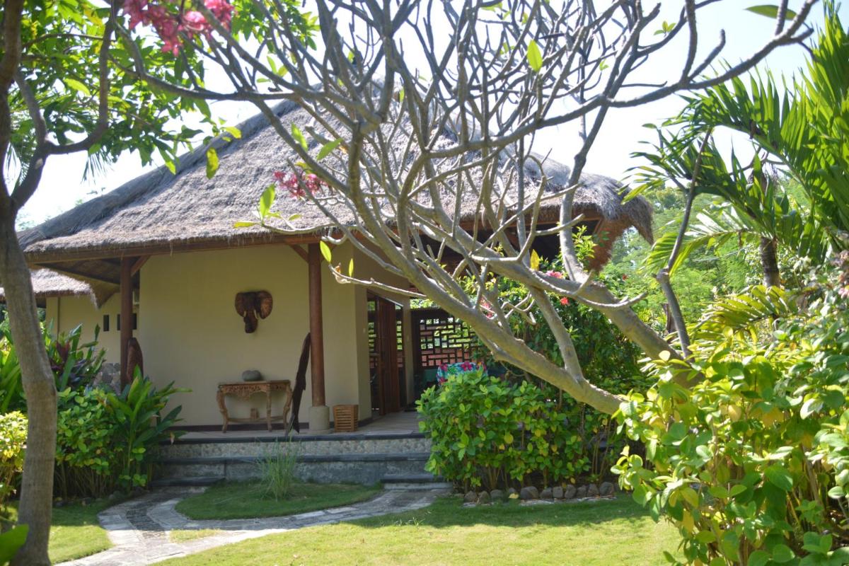 Photo - Sunia Loka Bungalows & Dive Center