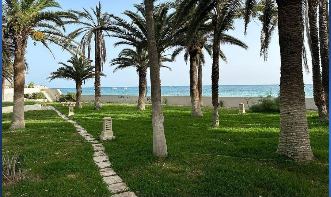 Photo - Villa La Corniche (Pied dans l'eau)