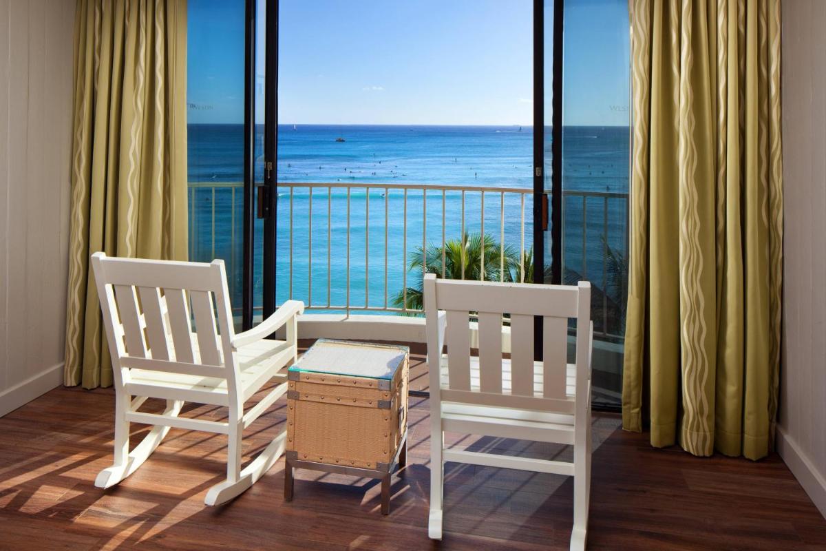 Photo - Moana Surfrider, A Westin Resort & Spa, Waikiki Beach