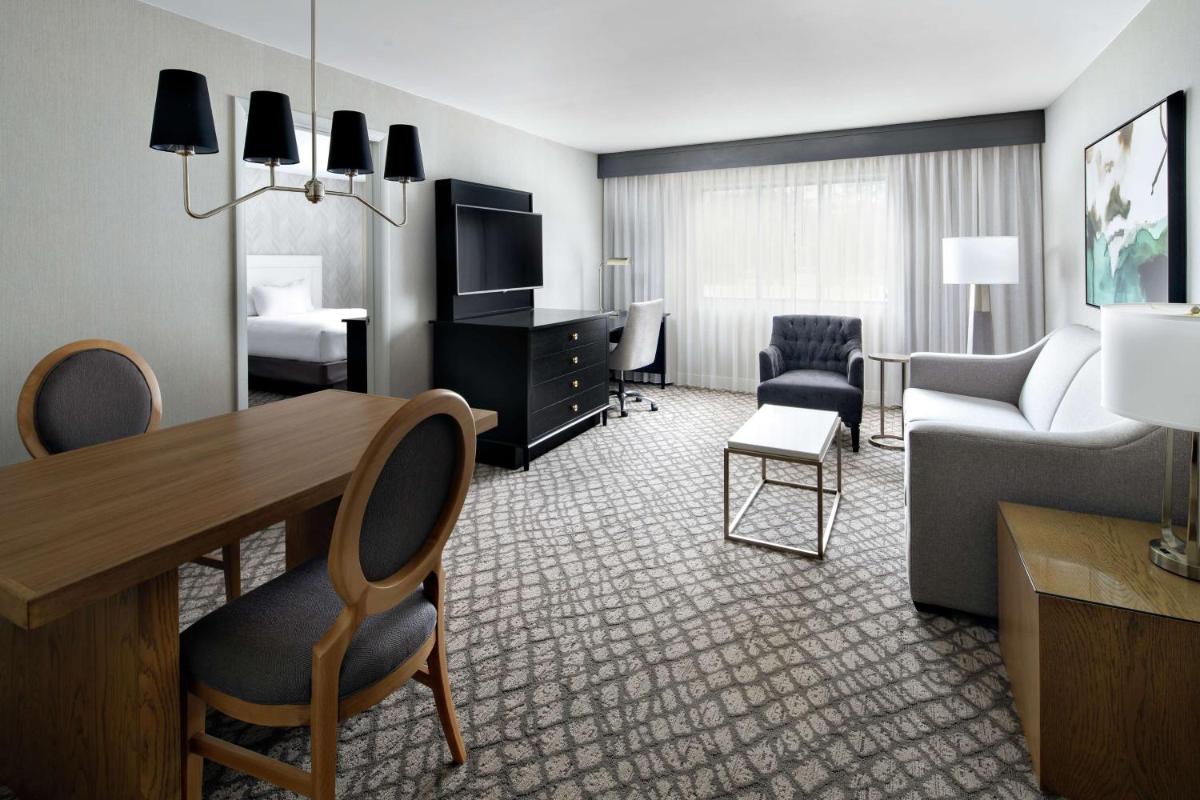 Photo - DoubleTree Suites by Hilton Charlotte/SouthPark