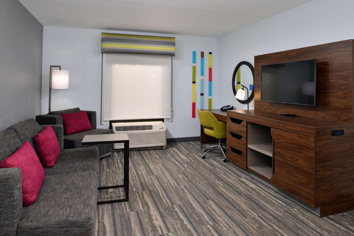 Photo - Hampton Inn by Hilton Panama City Beach