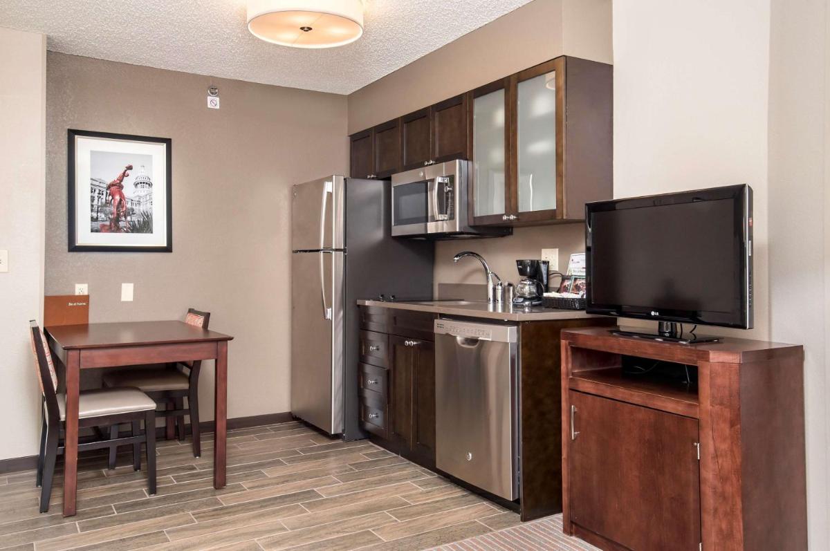 Photo - Homewood Suites by Hilton Austin South