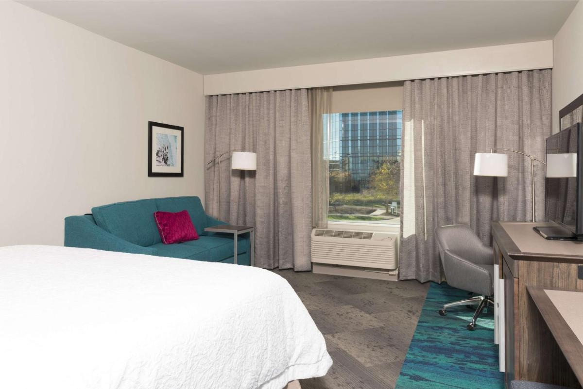 Photo - Hampton Inn & Suites by Hilton Chicago Schaumburg IL