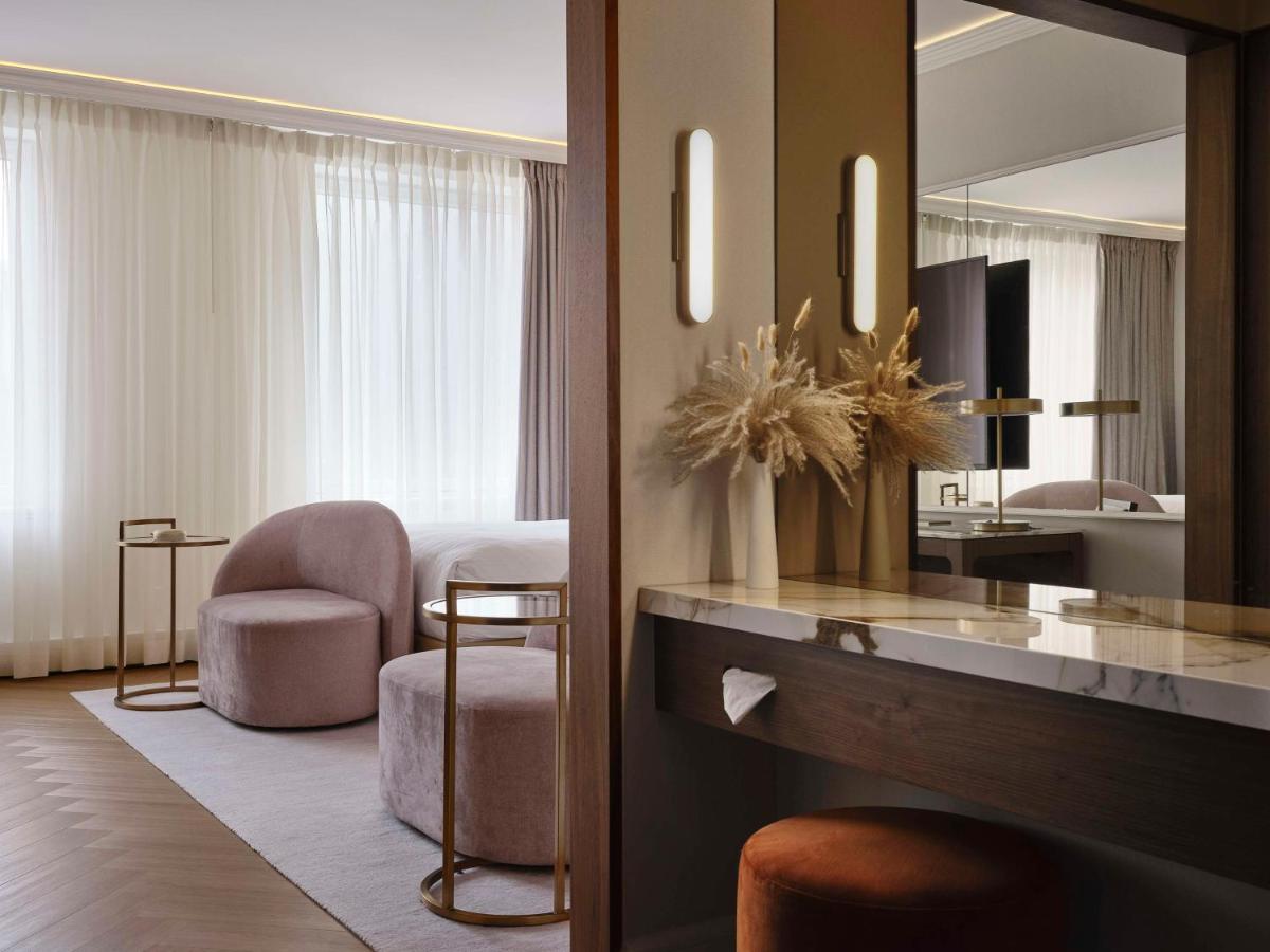 Photo - Vogue Hotel Montreal Downtown, Curio Collection by Hilton