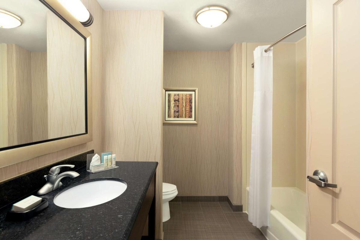 Photo - Hampton Inn and Suites Houston Pasadena