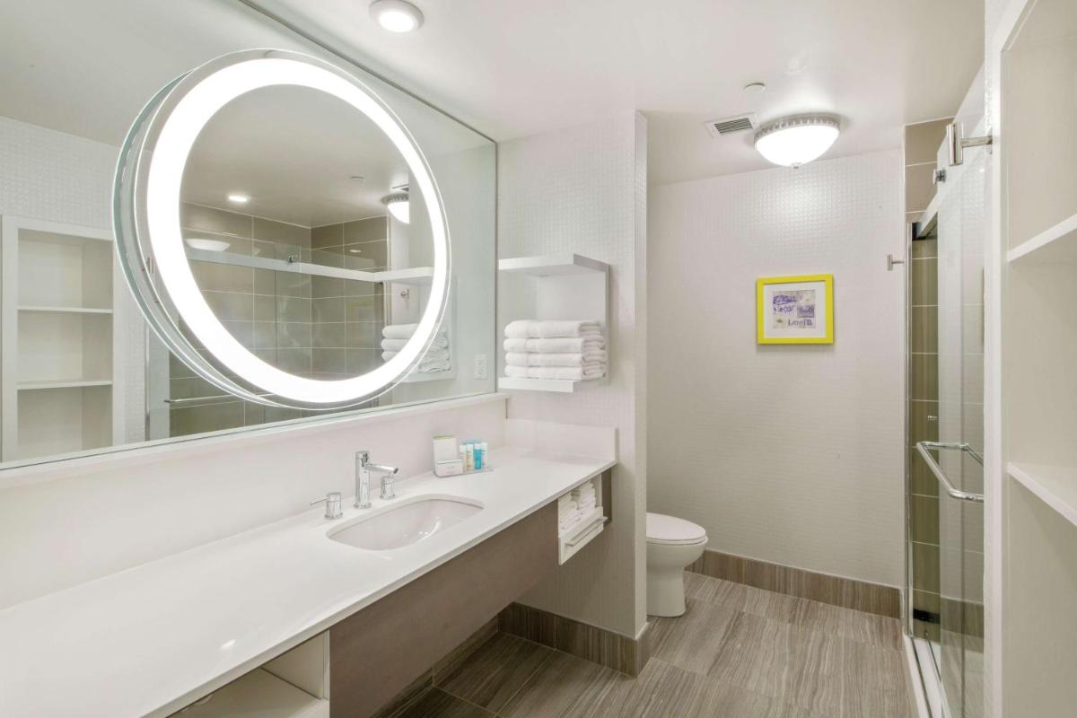 Photo - Hampton Inn & Suites Raleigh-Durham Airport-Brier Creek