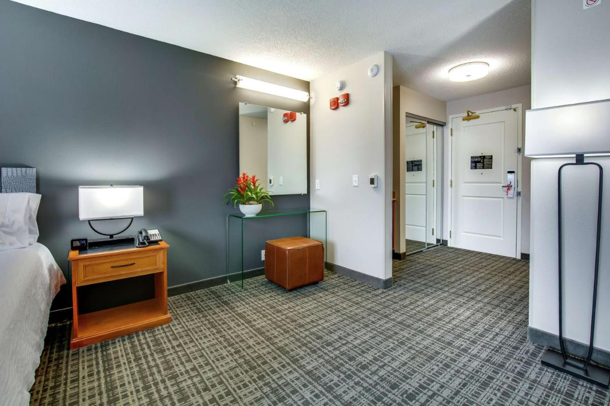 Photo - Hilton Garden Inn Louisville Airport