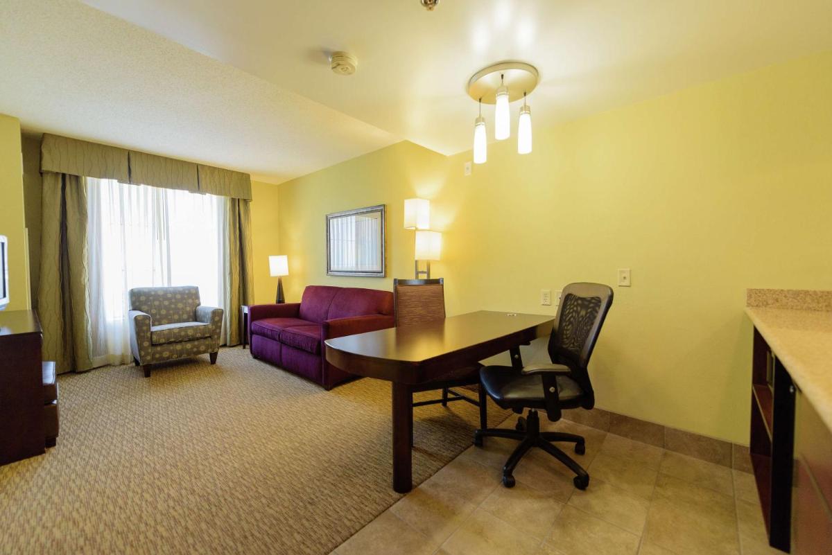 Photo - Embassy Suites by Hilton Minneapolis North