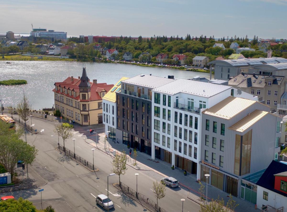 Hotel Reykjavík Saga photo 1