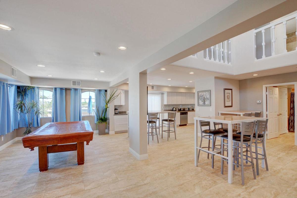 Foto - Private Vacation Villa with Vaulted Ceiling & Spacious Patio - 1646