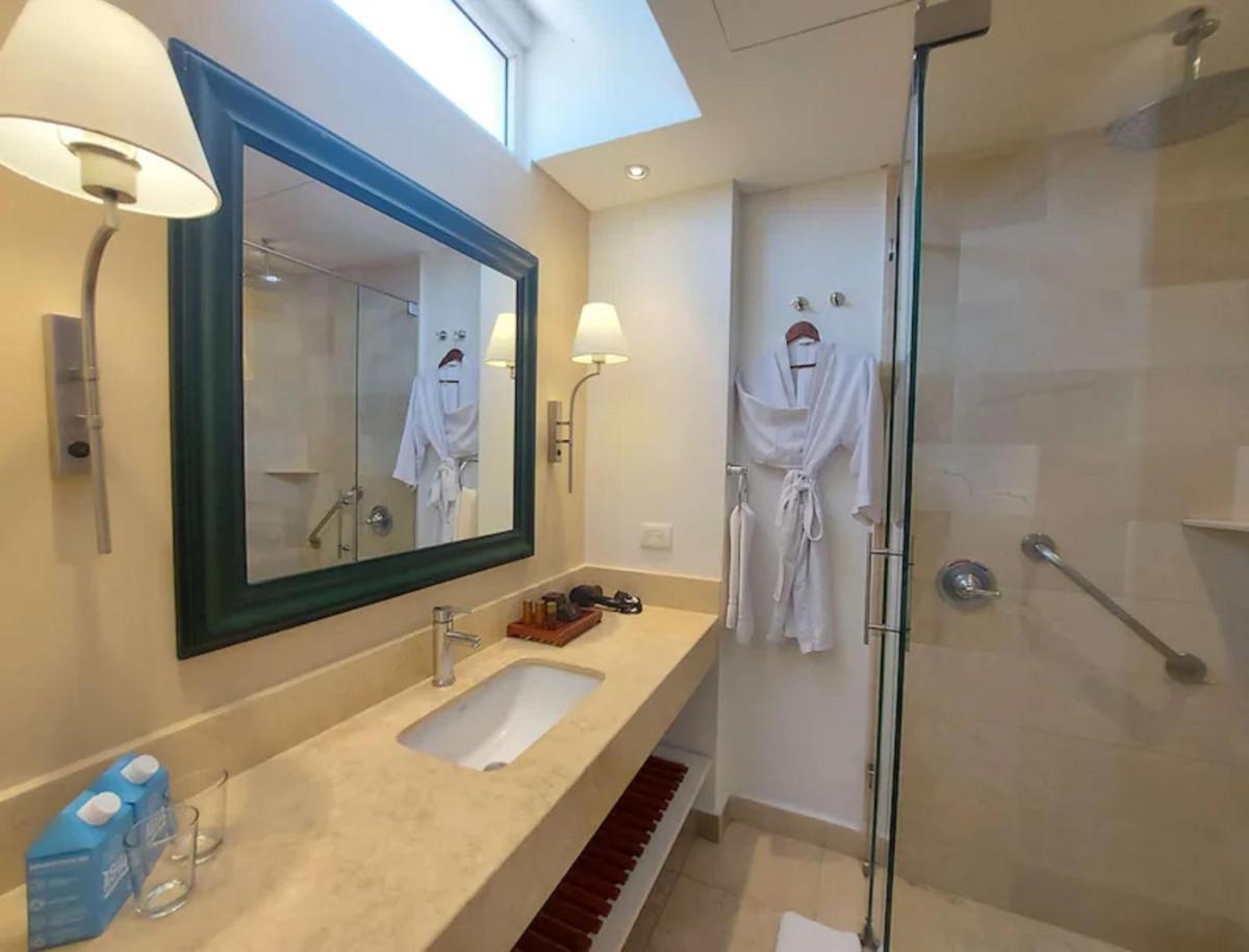 Foto - Room in Lodge - Hc-Cd Hotel Room Facing The Sea With Pool Air Conditioning And WIFI num030