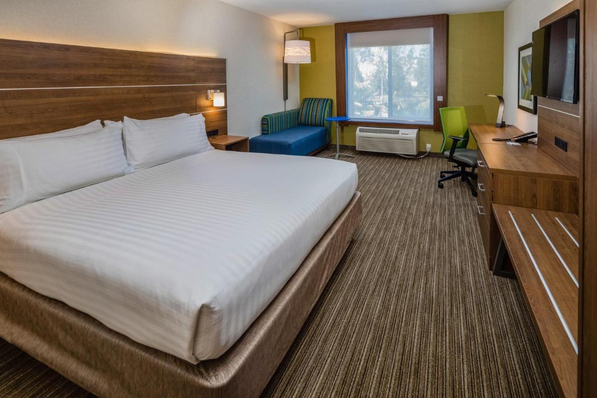 Photo - Holiday Inn Express Hotel & Suites Modesto-Salida, an IHG Hotel