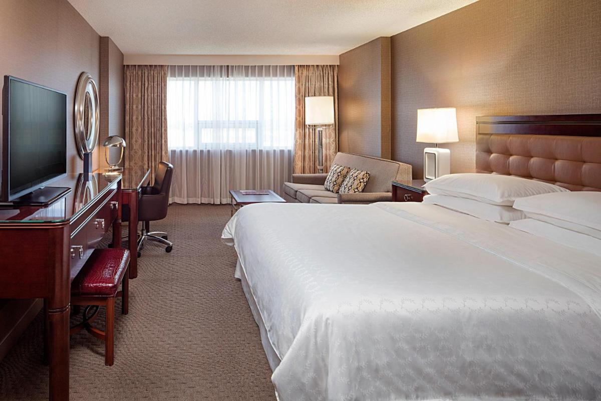 Photo - Sheraton Cavalier Calgary Hotel