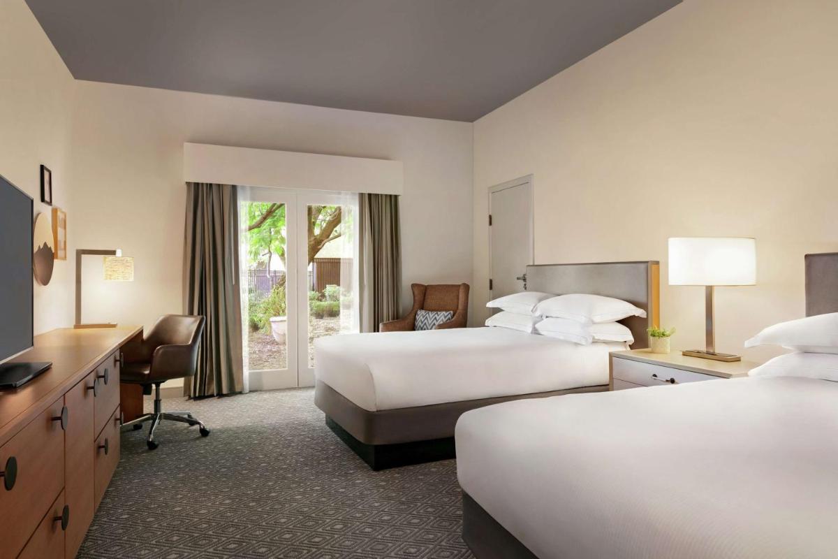 Photo - Hilton Scottsdale Resort & Villas