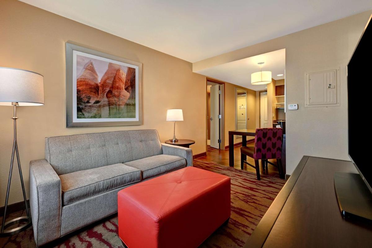 Photo - Homewood Suites by Hilton Albuquerque Airport