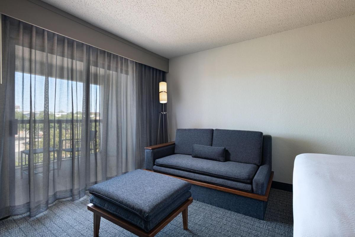 Photo - Courtyard by Marriott Austin The Domain Area