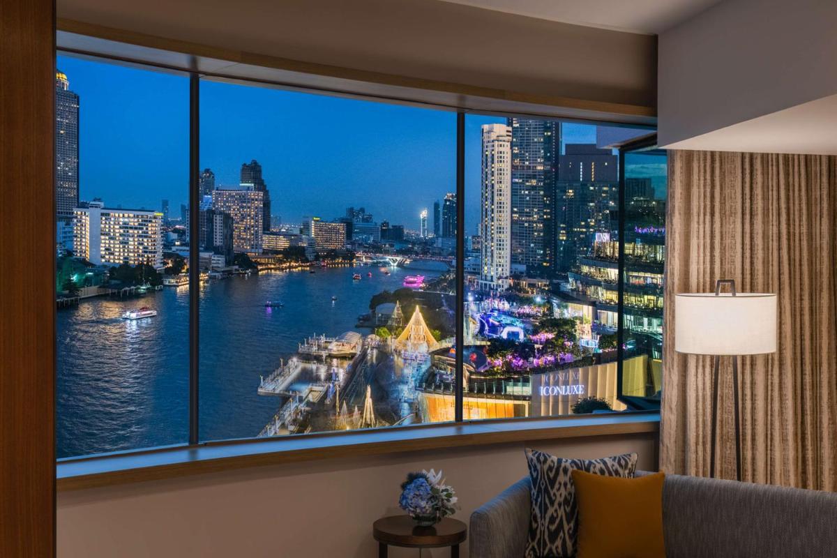 Photo - Millennium Hilton Bangkok