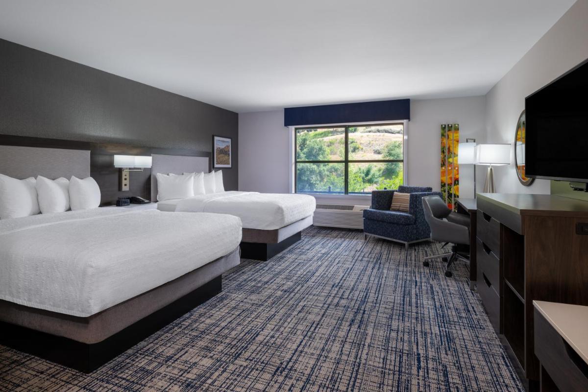 Photo - Hampton Inn & Suites Agoura Hills