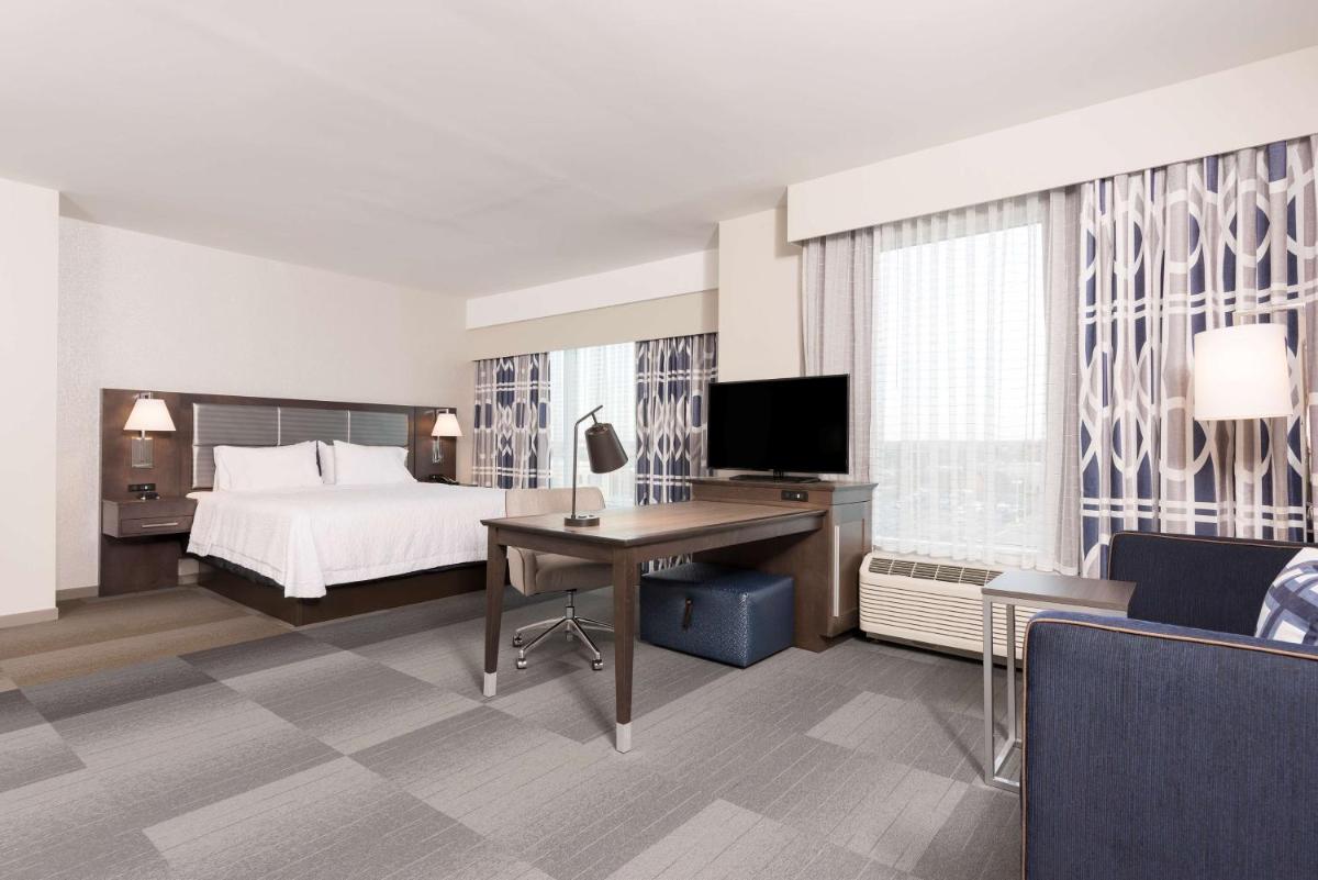 Photo - Hampton Inn & Suites Indianapolis-Keystone, IN