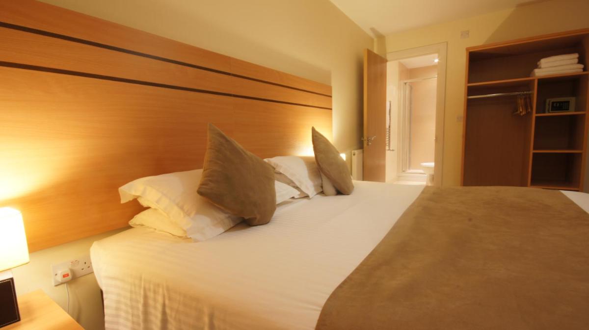 Photo - Lodge Drive Serviced Apartments