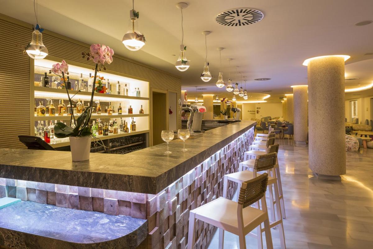 Grand Palladium White Island Resort & Spa - All Inclusive photo 6