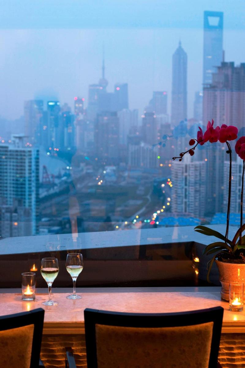 Photo - Sheraton Grand Shanghai Pudong Hotel & Residences
