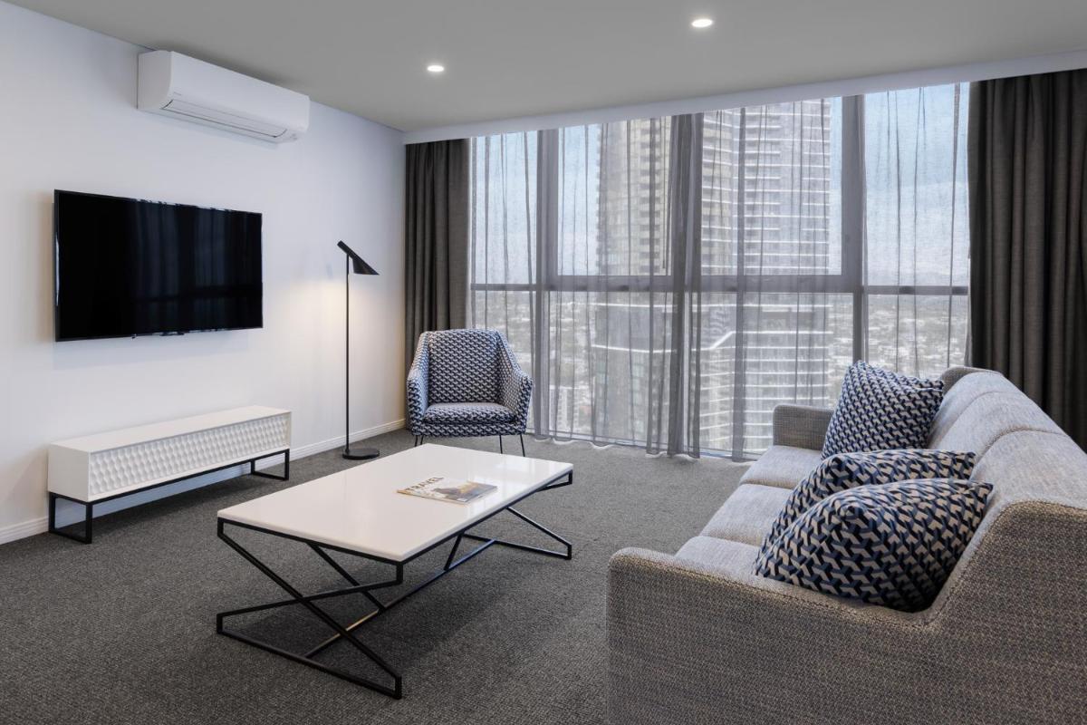 Photo - Meriton Suites Broadbeach