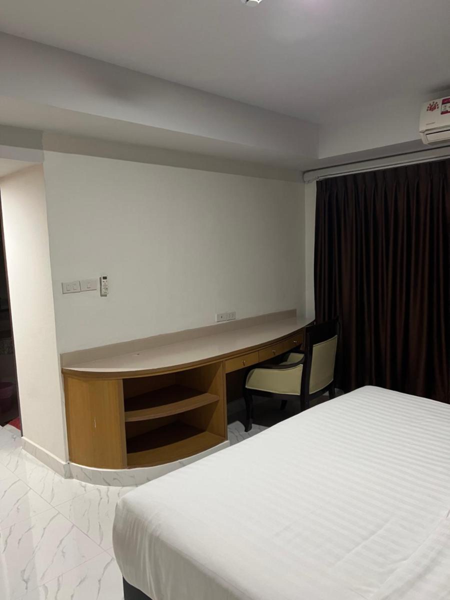 Photo - Mall Suites Hotel