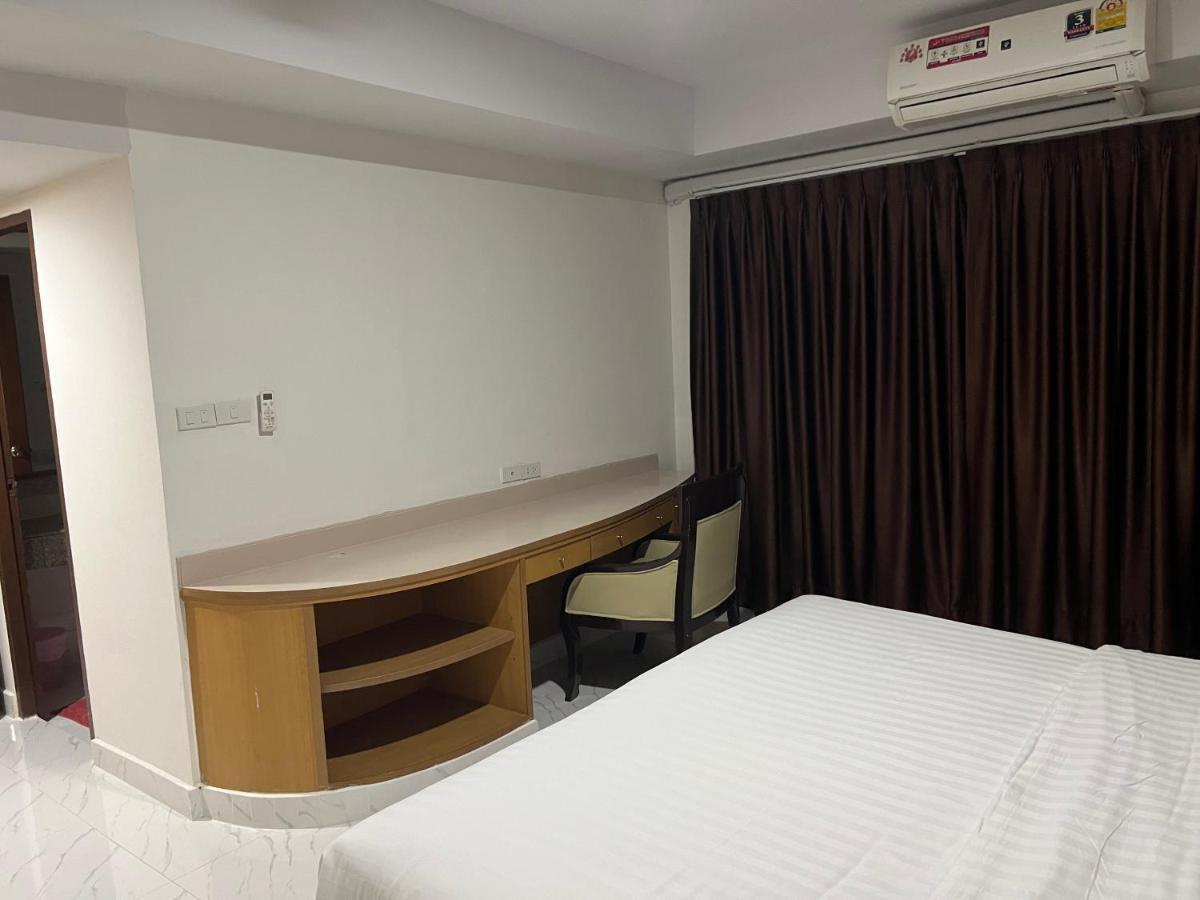 Photo - Mall Suites Hotel