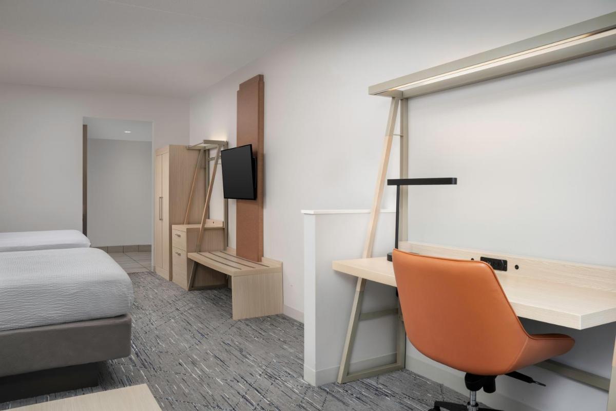 Photo - Holiday Inn Express & Suites Pittsburgh North Shore, an IHG Hotel