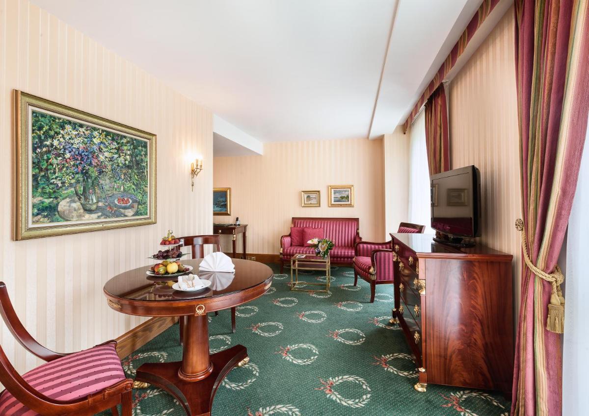 Photo - Best Western Premier Grand Hotel Russischer Hof