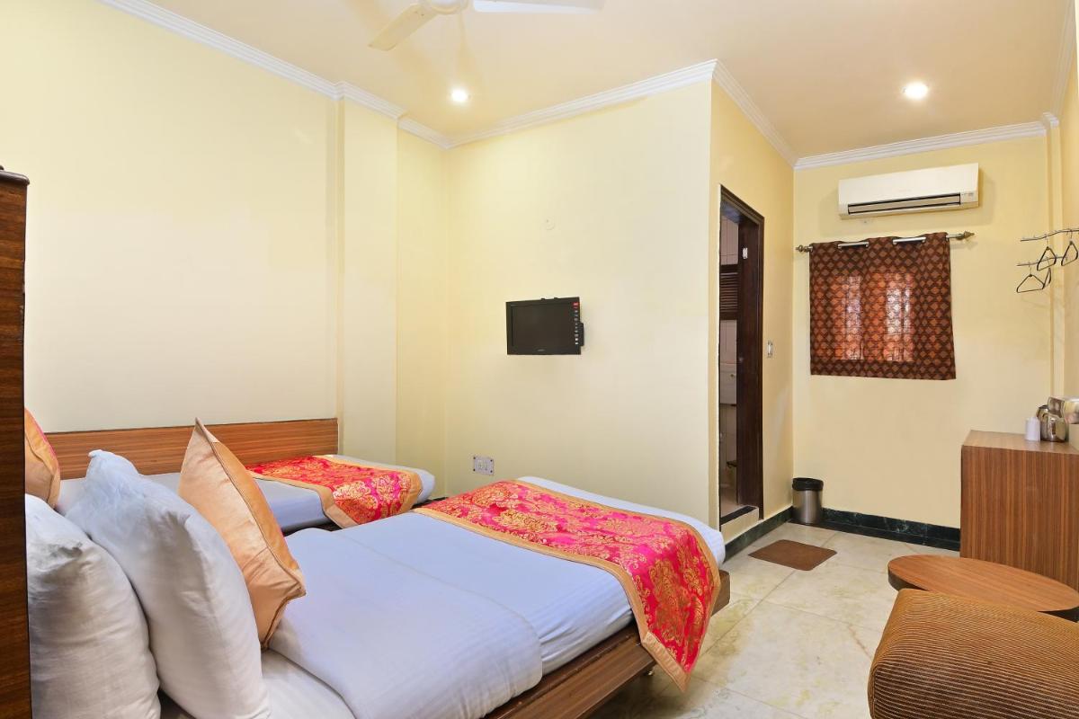 Photo - Hotel Hari Piorko Grand - 02 Mins from New Delhi Railway Station