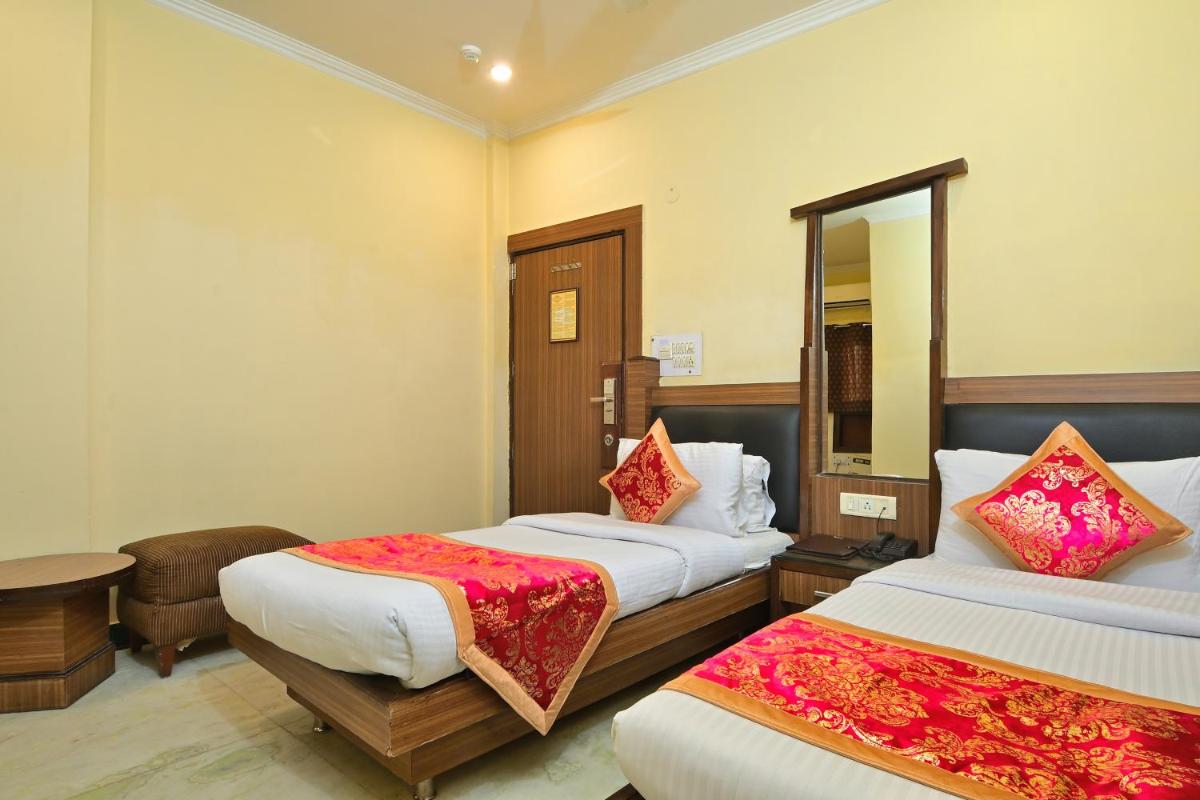 Photo - Hotel Hari Piorko Grand - 02 Mins from New Delhi Railway Station